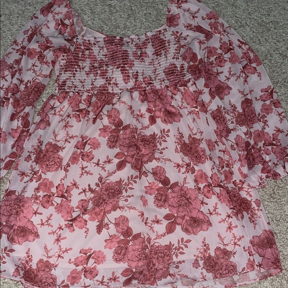 Pink Lily Floral Pink and White SweetHeart Neckline Woven Dress - Picture 6 of 6